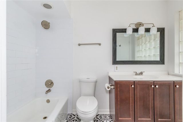 346 Carpenter Drive 20, Atlanta, GA 30328