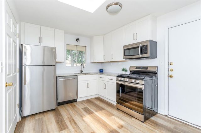 346 Carpenter Drive 20, Atlanta, GA 30328