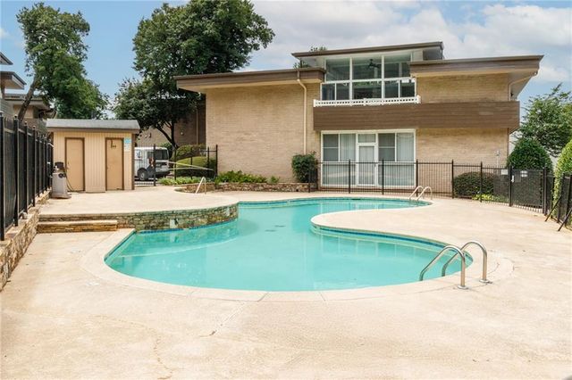 346 Carpenter Drive 20, Atlanta, GA 30328