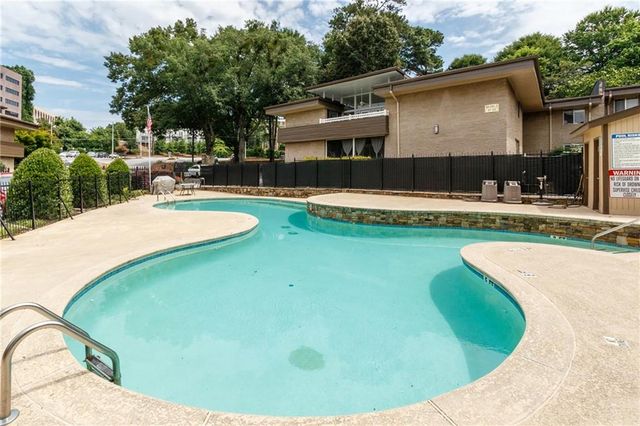 346 Carpenter Drive 20, Atlanta, GA 30328