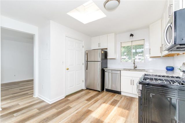 346 Carpenter Drive 20, Atlanta, GA 30328