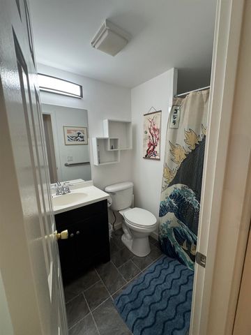 432 South St Apt B2, Bennington, VT 05201