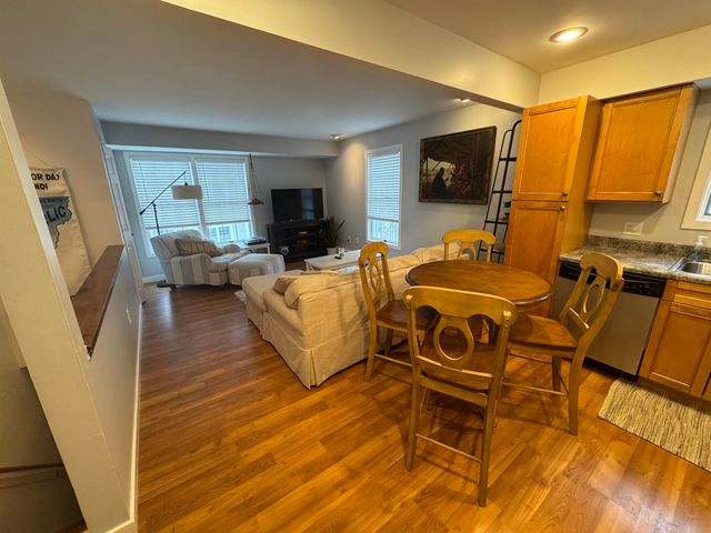 432 South St Apt B2, Bennington, VT 05201