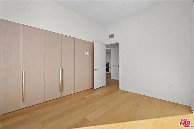 877 Francisco Street 607, Los Angeles, CA 90017