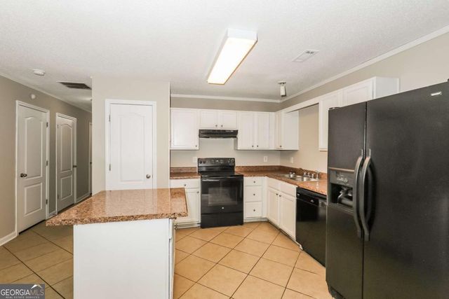 152 Shenandoah Drive, Riverdale, GA 30274