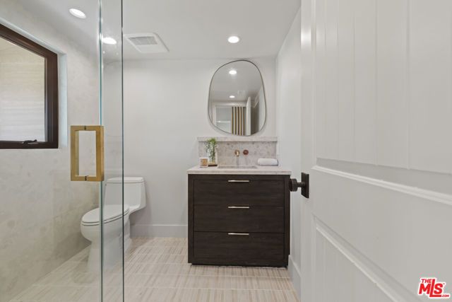 11268 Dona Lola Drive, Studio City (los Angeles), CA 91604