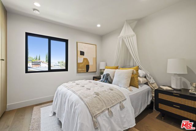 11268 Dona Lola Drive, Studio City (los Angeles), CA 91604