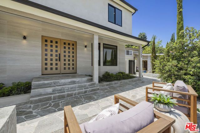11268 Dona Lola Drive, Studio City (los Angeles), CA 91604