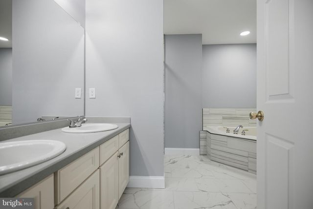 107 CHANCELLOR, Deptford, NJ 08096
