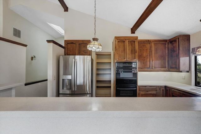 17472 Troy Ct, Grass Valley, CA 95949