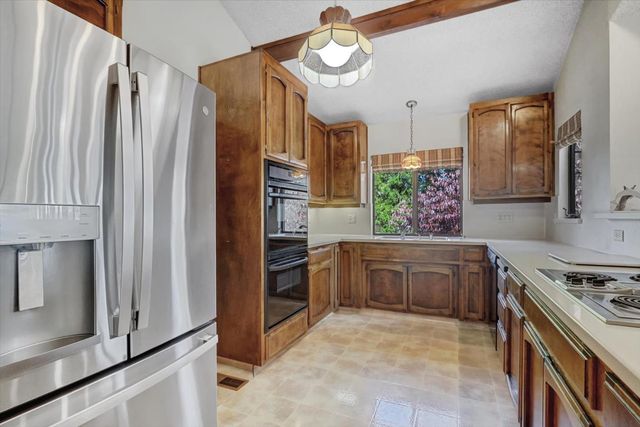 17472 Troy Ct, Grass Valley, CA 95949