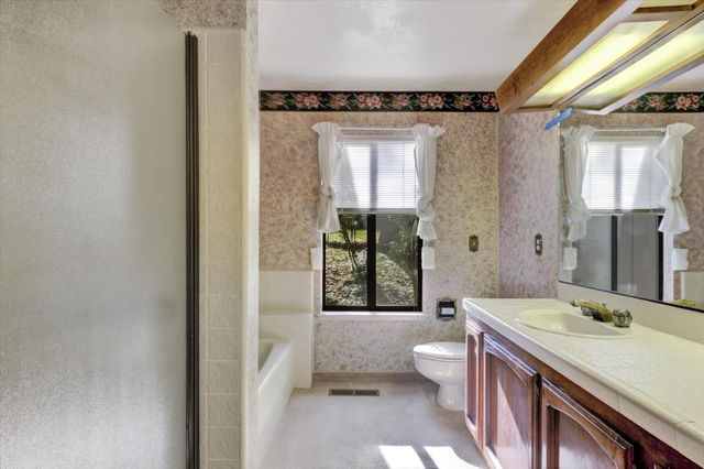 17472 Troy Ct, Grass Valley, CA 95949