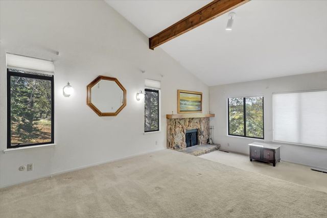 17472 Troy Ct, Grass Valley, CA 95949