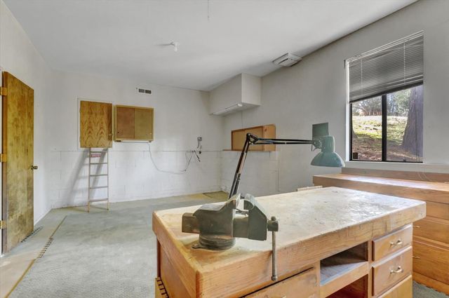 17472 Troy Ct, Grass Valley, CA 95949