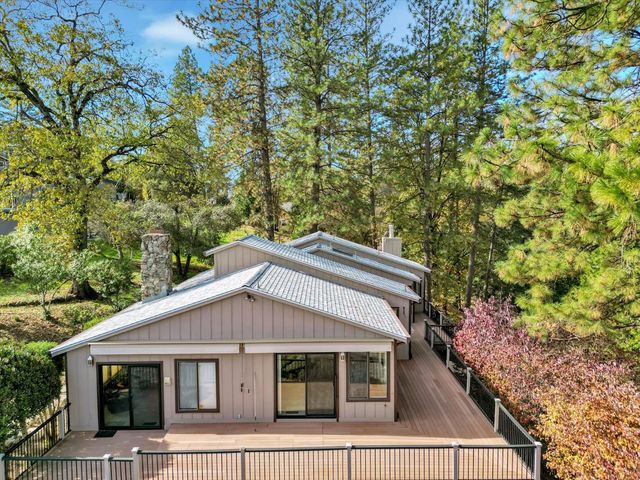 17472 Troy Ct, Grass Valley, CA 95949