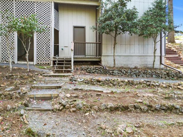 17472 Troy Ct, Grass Valley, CA 95949