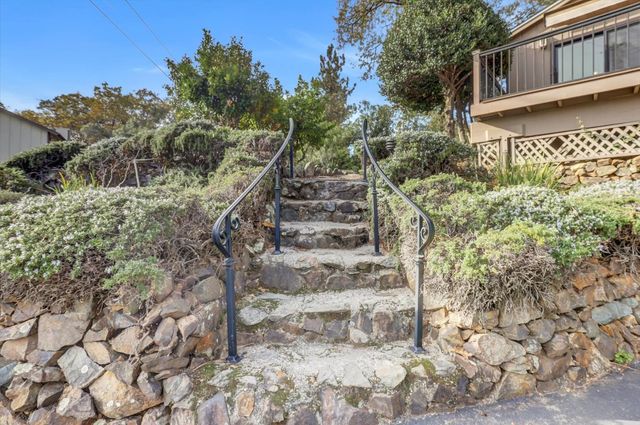 17472 Troy Ct, Grass Valley, CA 95949