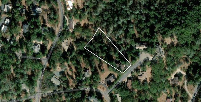 17472 Troy Ct, Grass Valley, CA 95949