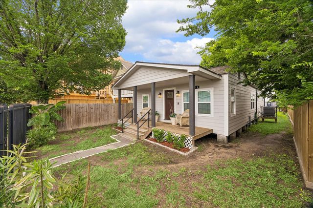 216 E 32nd Street, Houston, TX 77018