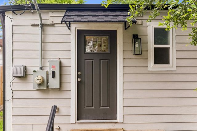216 E 32nd Street, Houston, TX 77018