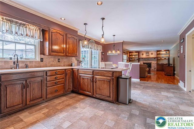 1177 Treeline Drive, Lower Macungie Twp, PA 18103