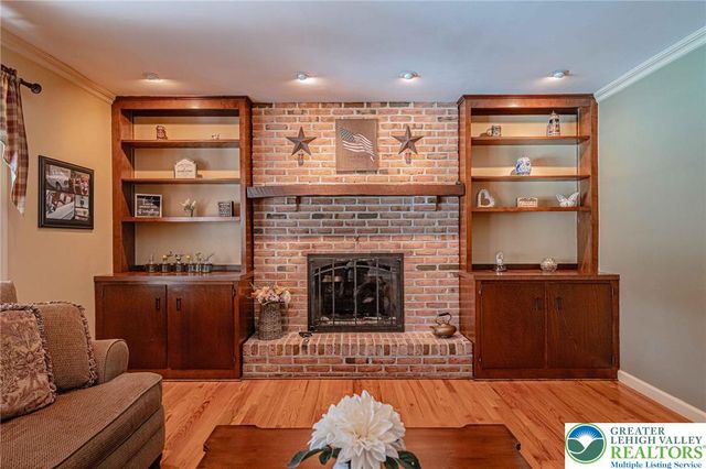 1177 Treeline Drive, Lower Macungie Twp, PA 18103