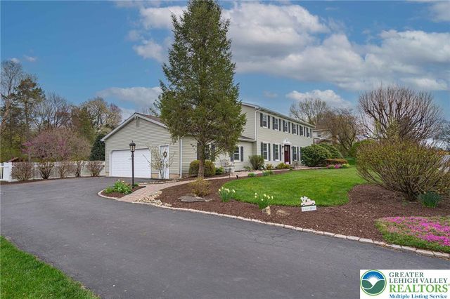 1177 Treeline Drive, Lower Macungie Twp, PA 18103