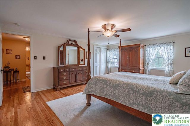 1177 Treeline Drive, Lower Macungie Twp, PA 18103