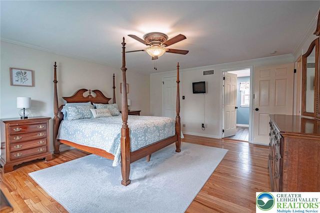 1177 Treeline Drive, Lower Macungie Twp, PA 18103