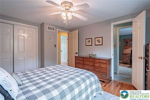 1177 Treeline Drive, Lower Macungie Twp, PA 18103
