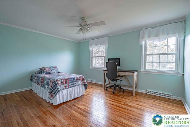 1177 Treeline Drive, Lower Macungie Twp, PA 18103