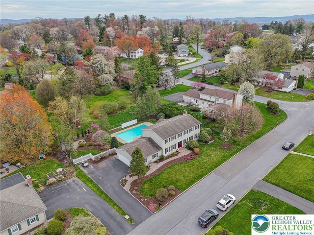 1177 Treeline Drive, Lower Macungie Twp, PA 18103