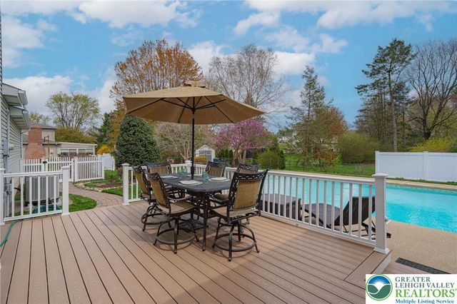 1177 Treeline Drive, Lower Macungie Twp, PA 18103