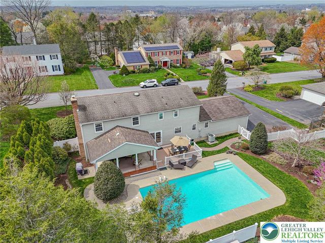 1177 Treeline Drive, Lower Macungie Twp, PA 18103
