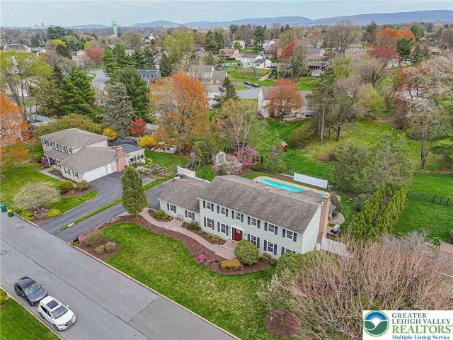 1177 Treeline Drive, Lower Macungie Twp, PA 18103