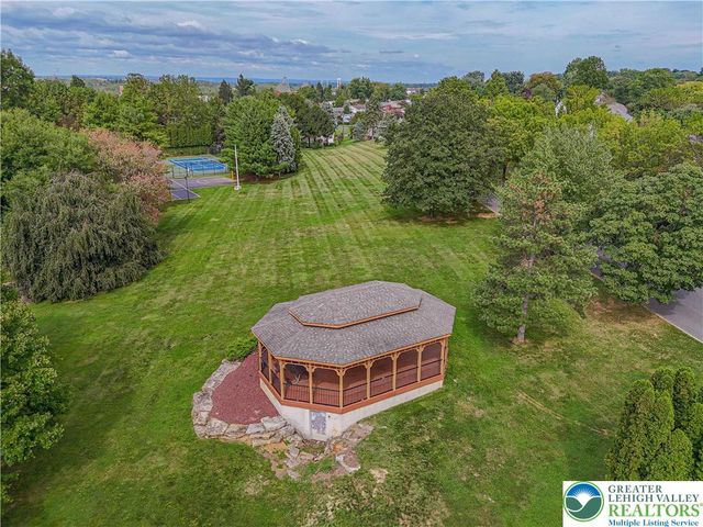 1177 Treeline Drive, Lower Macungie Twp, PA 18103