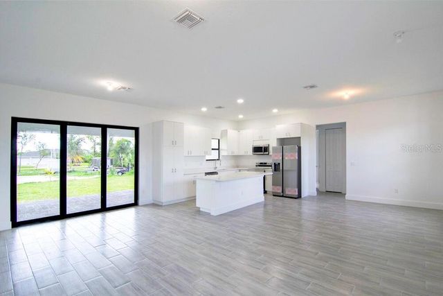 15633 LAKELAND CIRCLE, Port Charlotte, FL 33981