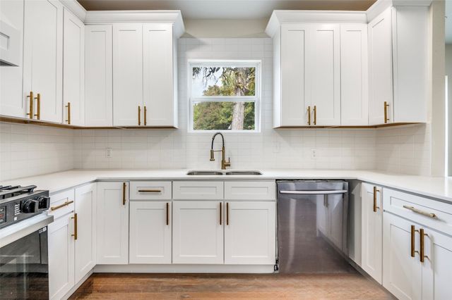 522 Griffith Avenue, Dallas, TX 75208