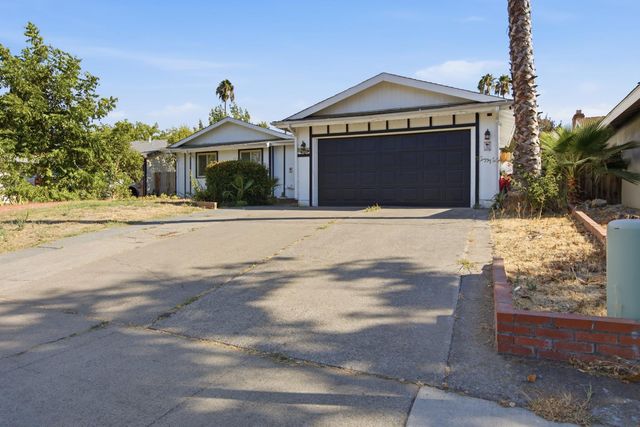 5960 Valley Hi Dr, Sacramento, CA 95823