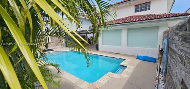15355 SW 39th Lane, Miami, FL 33185