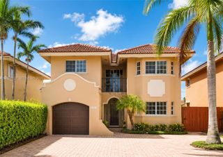 15355 SW 39th Lane, Miami, FL 33185