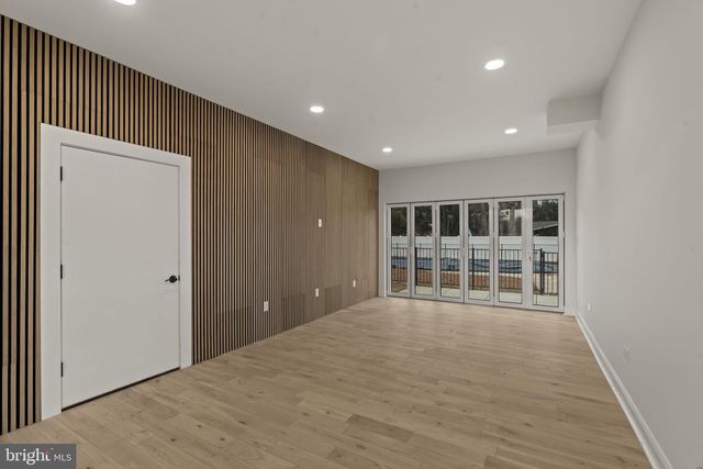 300 WITMER RD, Horsham, PA 19044