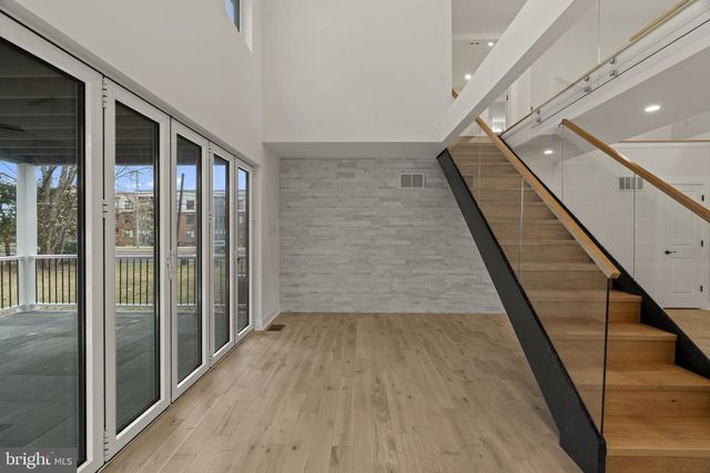 300 WITMER RD, Horsham, PA 19044