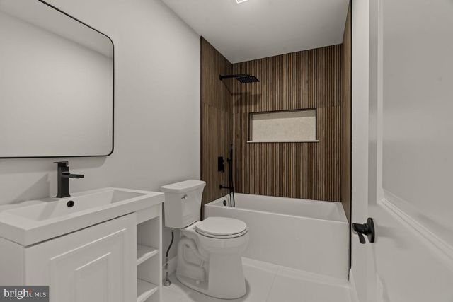 300 WITMER RD, Horsham, PA 19044