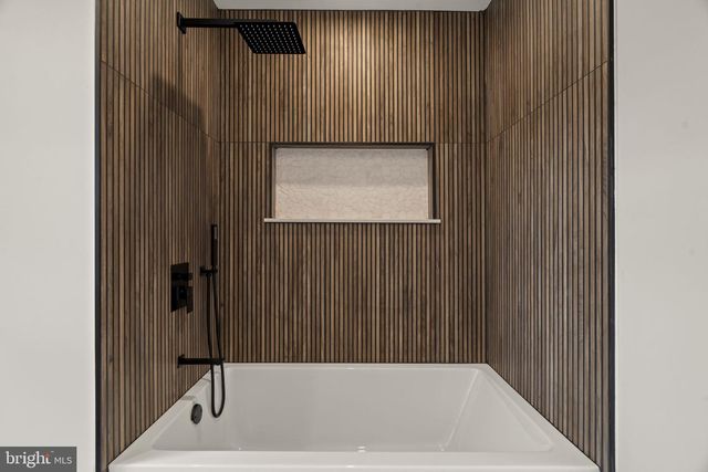 300 WITMER RD, Horsham, PA 19044