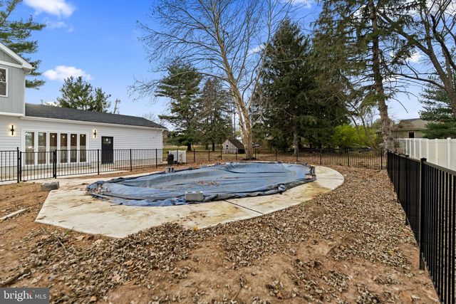 300 WITMER RD, Horsham, PA 19044