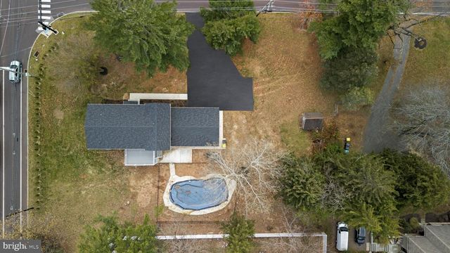 300 WITMER RD, Horsham, PA 19044