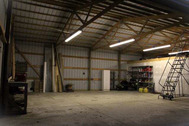 2240 Mease Drive, Reeds Spring, MO 65737