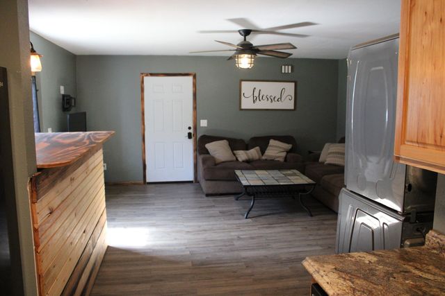 2240 Mease Drive, Reeds Spring, MO 65737