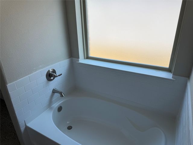 1033 Nighthawk Trail, Alvarado, TX 76009